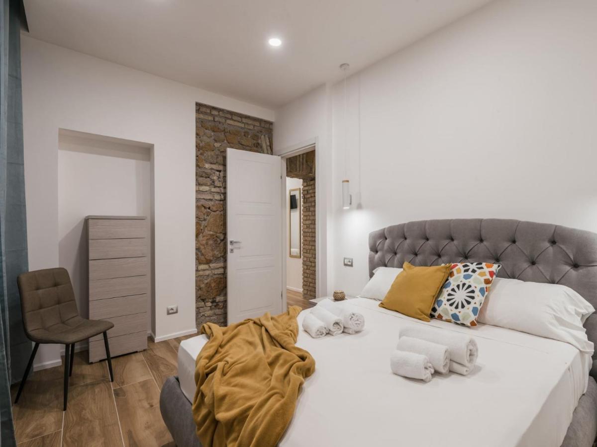 The Best Rent - Modern Three-Bedroom Apartment A Few Steps From The Colosseum Roma Exterior foto