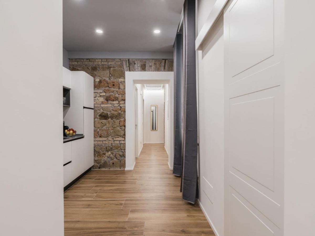 The Best Rent - Modern Three-Bedroom Apartment A Few Steps From The Colosseum Roma Exterior foto