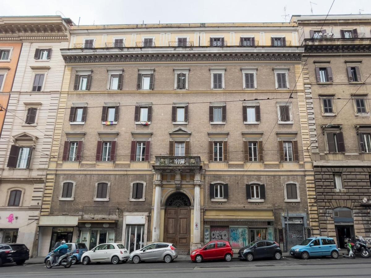 The Best Rent - Modern Three-Bedroom Apartment A Few Steps From The Colosseum Roma Exterior foto