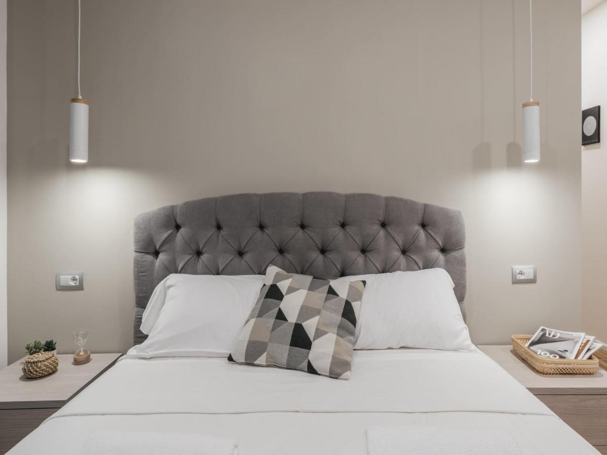 The Best Rent - Modern Three-Bedroom Apartment A Few Steps From The Colosseum Roma Exterior foto
