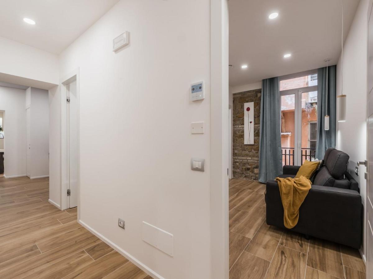 The Best Rent - Modern Three-Bedroom Apartment A Few Steps From The Colosseum Roma Exterior foto