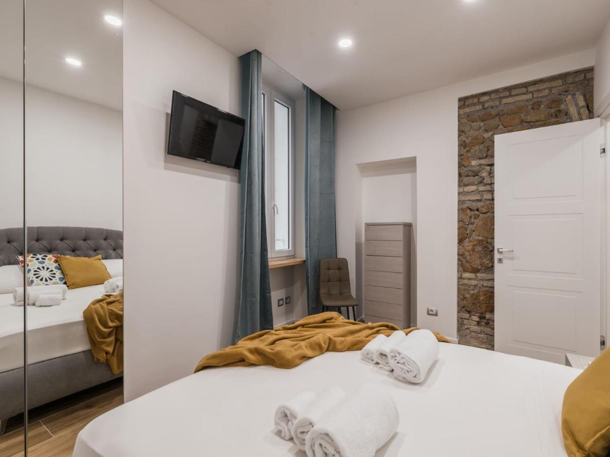 The Best Rent - Modern Three-Bedroom Apartment A Few Steps From The Colosseum Roma Exterior foto